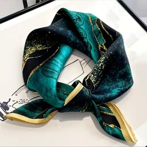 Fashionable Green and Gold Women's Scarf.